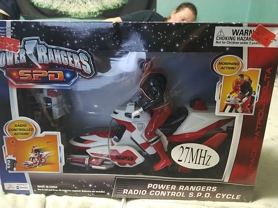 SPD Power Rangers Patrol Cycle 2004 Control Remoto Radio Activado  Foto 1 de 4