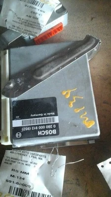 95 VOLVO 850 CHASIS ECM MÓDULO DE TRANSMISIÓN EN MÓDULO DE CONTROL CAJA 4 VÁLVULAS Foto 1 de 3