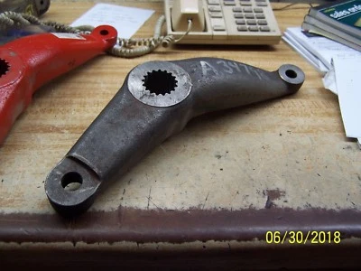 BRAÇO DE DIREÇÃO ESTOJO. ADEQUADO PARA 730.830.930. A34798. - Imagem 1 de 3