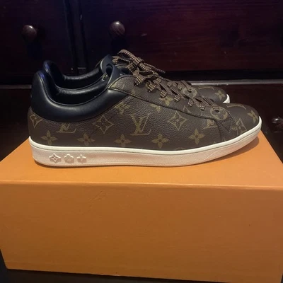 Tênis Louis Vuitton Luxemburgo monograma marrom 8 LV 9,5 EUA 42 EUR - Imagem 1 de 4