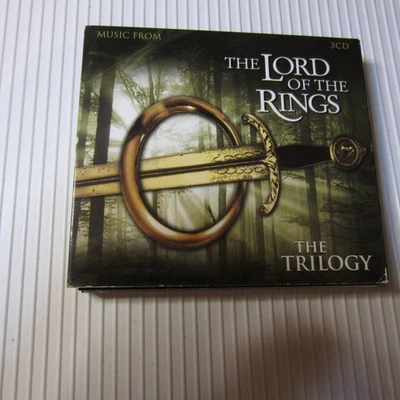 МУЗЫКА ОТ ВЛАСТЕЛИНА КОЛЕЦ - ТРИЛОГИЯ (3XCD, DELUXE, 2003) ГОВАРД БЕРЕГ - Изображение 1 из 2