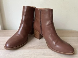 J Crew Heeled Ankle Boots. Woman's Size 7 Brown Color - Picture 1 of 16