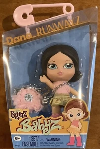 NUEVA MUÑECA BRATZ BABYZ RUNWAYZ DANA CON ACCESORIO TELEFÓNICO ROSA MGA - Imagen 1 de 2