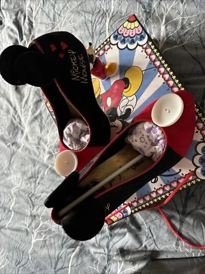 Irregular Choice Disney Mickey Mouse Tacones Zapatos con Botón - Raro Foto 1 de 4