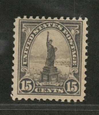 US Scott 566 Mint NHwith a smudge on the gum side. See Scan - Image 1 of 2