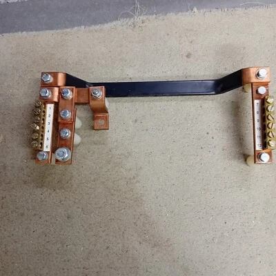 Hager 400 amp -  4 way panel board (JN204P)  Neutral Bars, around the year 2001 - Image 1 of 4