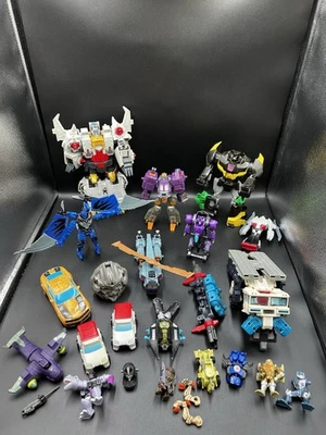 Vintage Mixed Transformers Action Figure Toy Lot- Accessories, Vehicles, Parts - Image 1 of 4