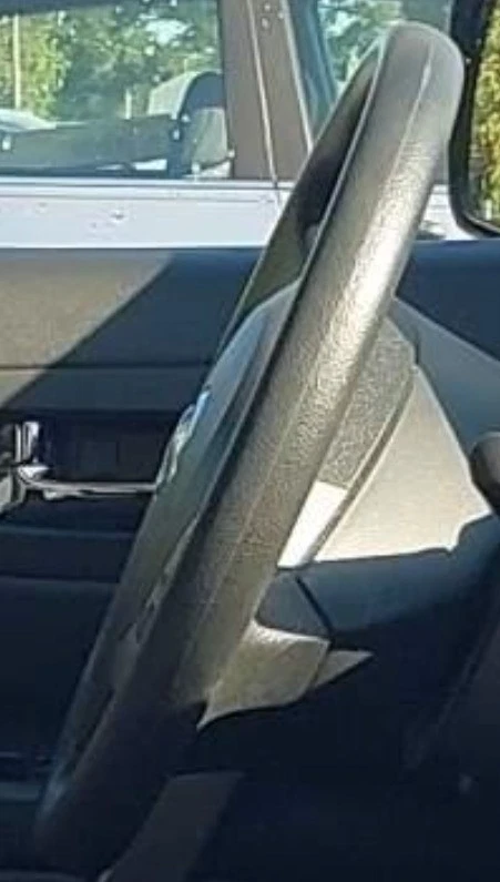 Airbag volante conductor Nissan Rogue LH 2010-2012 OEM Foto 1 de 3