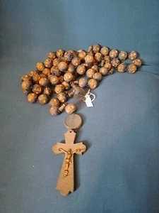 Très Grand Chapelet Souvenir de Pèlerinage de Lourdes en Bois Sculpté/CROIX/N°4 - Picture 1 of 4