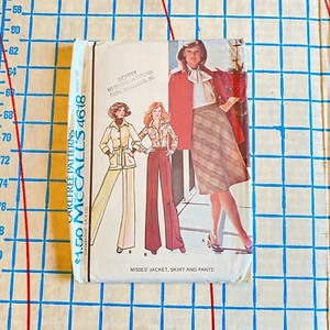 Damen ungeschnitten 70er Jahre Hosenanzug Cord Muster Größe 10 McCalls 4618 - Bild 1 von 3