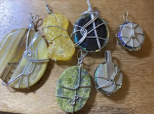Lot of 6 Wire Wrapped Pendants Natural Polished Stone Rock Boho - Picture 1 of 10