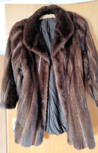 braune Nerzjacke mit Leder Applikationen - Bild 1 von 4