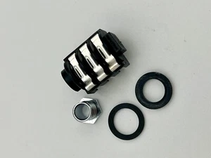 2 pz di NMJ6HCD2 Conn, jack stereo F, 2 POS, saldatura, ST, foro passante, 6 terminali - Foto 1 di 4