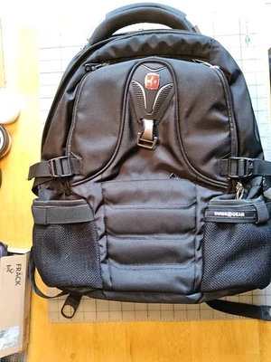 Mochila para portátil SWISSGEAR 2769 ScanSmart negra, 17,5 pulgadas Foto 1 de 4