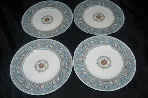 Juego de 4 platos de ensalada vintage Wedgwood Bone China florentina turquesa 8" usados en excelente estado - Imagen 1 de 6