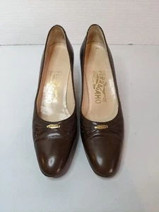 Vintage Ladies Salvatore Ferragamo Italy Brown Leather Heels Size 5.5AAA - Picture 1 of 14