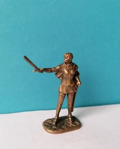 Kriegerin Fremdfiguren Metallfiguren  metall bronze  circa 40 mm - Bild 1 von 6