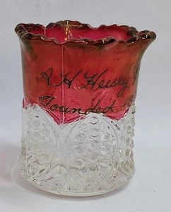Antiguo soporte de palillo de dientes de vidrio de recuerdo A.H.Heisey & Co 1896 flash de arándano - Imagen 1 de 6