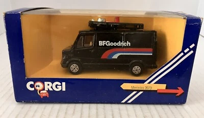 Furgoneta Corgi 568 Mercedes 207 D Foto 1 de 4