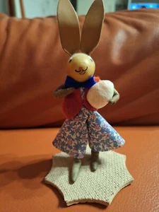 alte Osterfigur Deko Kunstblume Sebnitz DDR Hase Mit Ei - Bild 1 von 6