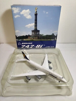 Phoenix 1:400 Lufthansa B747-8i D-ABYA – MINT Die-cast, Rare 2012 Launch Model - Immagine 1 di 4