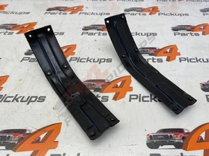 Ford Ranger 2006 Tür hinten Paar untere Metallgrundplatten 1999-2006 - Bild 1 von 13
