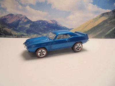 Pontiac Firebird 2006 69 Hot Wheels Red Line Series azul Foto 1 de 2