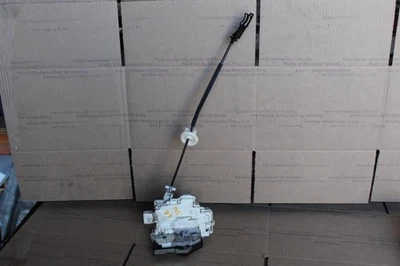 Actuador de bloqueo de pestillo de puerta trasera izquierda Volkswagen Touareg 2011 2012 2013 2014 Foto 1 de 4