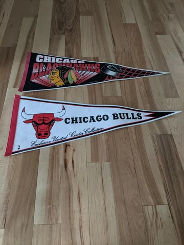 CHICAGO BULLS BLACKHAWKS PENNANTS UNITED CENTER COLLECTION WHITE NBA NHL Cover