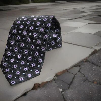 NOVO Vestido Masculino Bloomindales Joseph & Lyman Gravata 100% Seda - Preto Floral Geo - Imagem 1 de 4