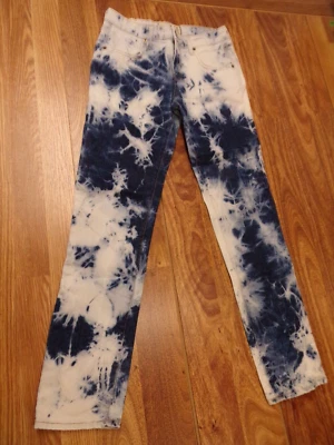 Calça jeans feminina TEXTILE Elizabeth and James Bennett tamanho 25 lavagem ácida skinny - Imagem 1 de 4