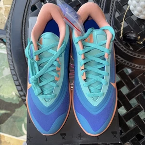 Nike, A'One EYBL NN P, 11,5 con 10 M, verde azulado lavado/ágata albaricoque. Zapatillas de baloncesto - Imagen 1 de 8