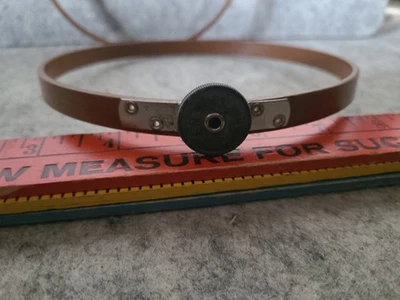 Vintage Wood Queen Tension Wheel Embroidery Hoop 6 Inch Felt Lined - Image 1 of 4