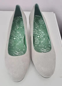Moshulu Grey Suede Keel Shoes UK 7 EU 40 NEW courts low/mid heel classic - Picture 1 of 5