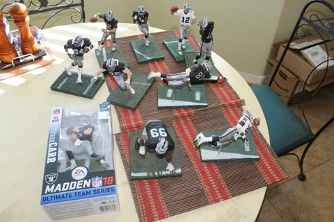 NFL LOOSE RAIDERS MCFARLANES: ADAMS, PLUNKETT, BO, SAPP, BROWN, CARR, MOSS, LONG Cover