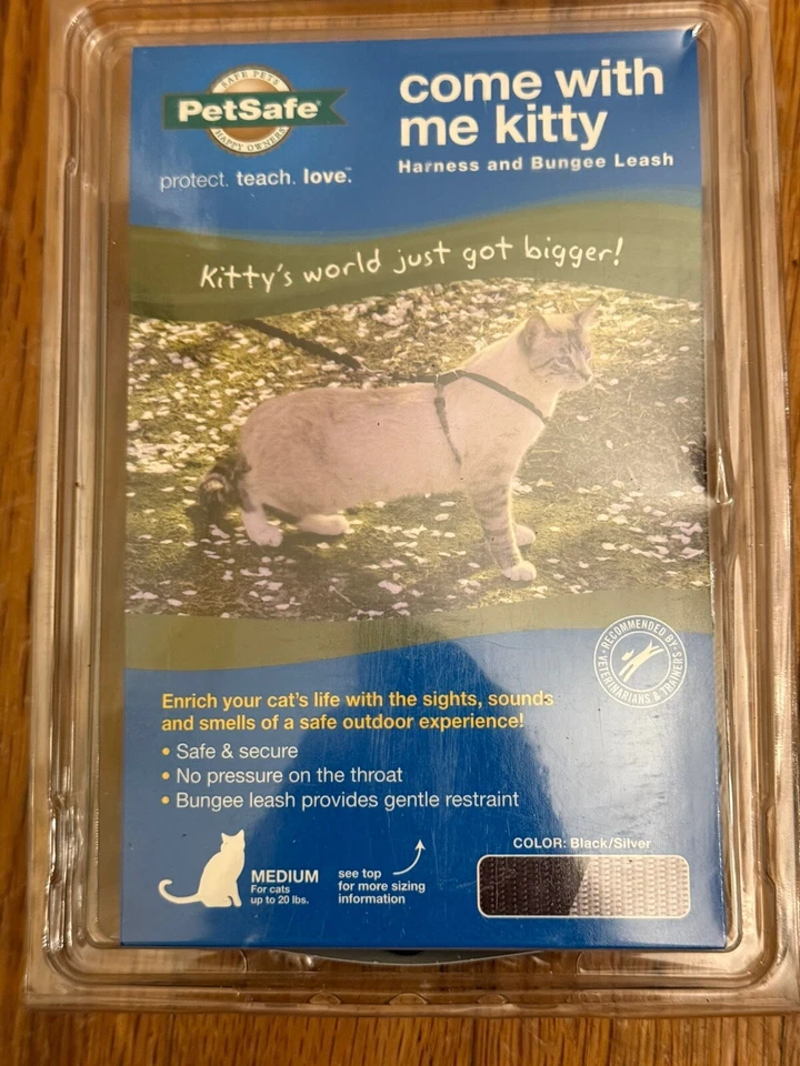 PetSafe COME WITH ME KITTY Cat Harness and Bungee Leash Medium 20 lbs Black/Slvr - Image 1 of 1