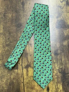 Brooks Brothers Green Tie With Red Ladybug Design 100% Silk Men's Necktie 58" - Picture 1 of 6