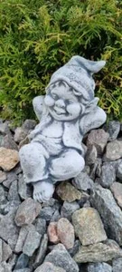 Steinfigur Gnom Troll Wichtel schwarz patiniert - Bild 1 von 1