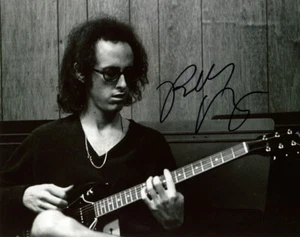 ROBBY KRIEGER SIGNED AUTOGRAPHED 8x10 PHOTO GUITARIST FOR THE DOORS BECKETT BAS - Picture 1 of 2