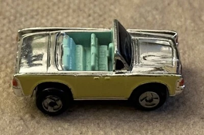 Коллекция стильных хромеров Micro Machines No1 хром и желтый Lincoln Continental - Изображение 1 из 4