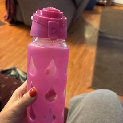 玻璃水壶带粉色硅胶套20盎司 — 第 1/4 张图片