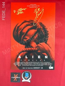 Foto firmada por Fede Álvarez Rodo Sayagues 11x17 Alien: Romulus Beckett certificado de autenticidad - Imagen 1 de 2