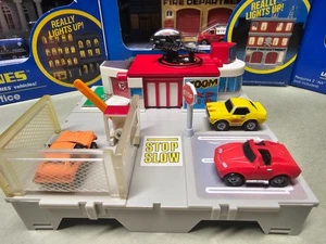 Vintage Micro Machines ⭐ Travel City ⭐ Express Freight ⭐ + Extras - Picture 1 of 5
