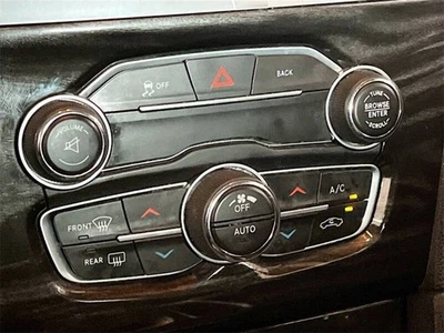 Chrysler 300: 2015, 2016, conjunto de control de aire acondicionado y audio/radio y clima Foto 1 de 4