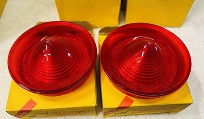 60 PONTIAC Catalina Ventura LENTES DE LUZ TRASERA Par GM GLO-BRITE 553 5950799 Foto 1 de 4