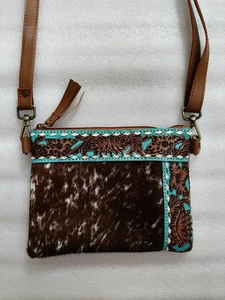 Premium Hair-on Leather Shoulder bag– Stylish Western Purse for Women. - Picture 1 of 4