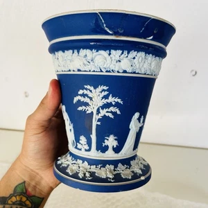 Vintage Wedgwood Kobaltblau Jasperware Kunstvase ** Repariert ** WIE BESEHEN - Bild 1 von 11