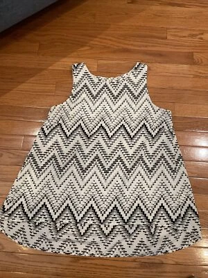 Blusa sin mangas Collective Concepts negra/blanca talla grande usada Foto 1 de 4