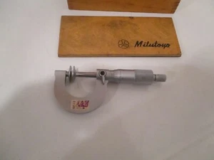 Mitutoyo Micrometer 0-1" .0001" model No. 123-125 1" In Wooden Case - Picture 1 of 5
