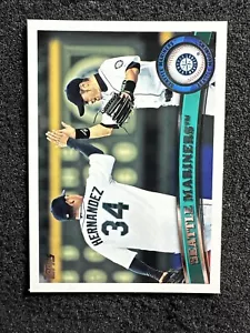 SEATTLE MARINERS TEAM CARD #589 2011 Topps Baseball QTY - Picture 1 of 3